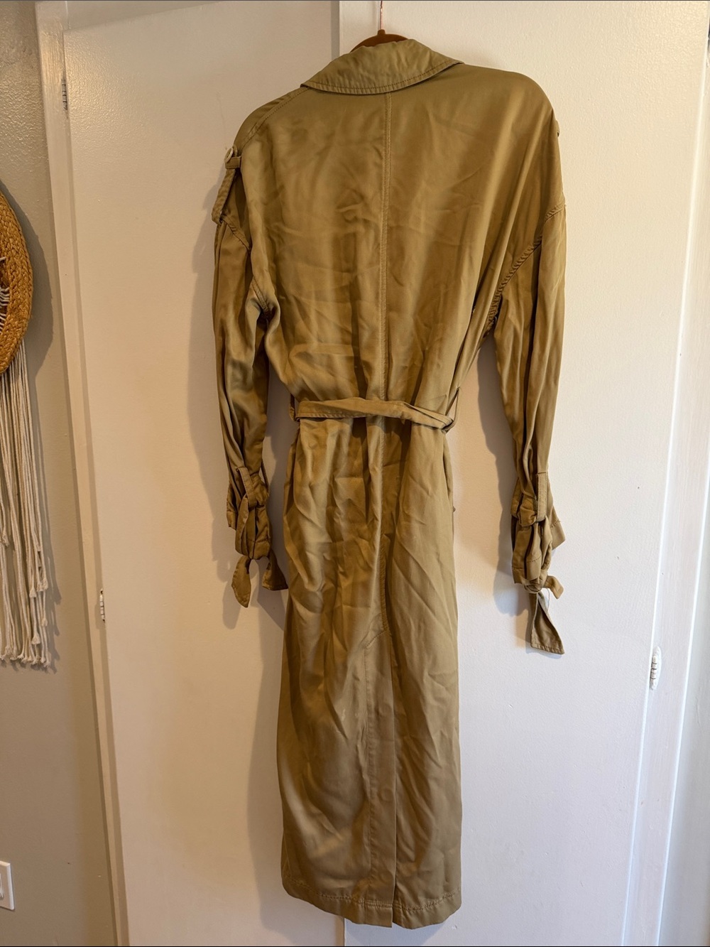 Free People all tied up slouchy Long Tan Trench Coat with ties - Picture 8 of 8